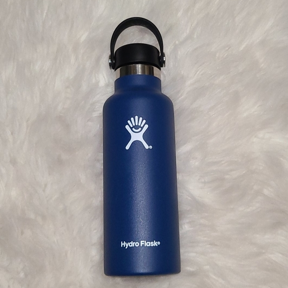 Hydro Flask Other - HydroFlask Insulated Steel Bottle W/Handle